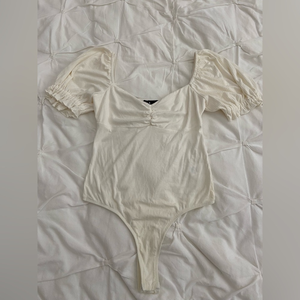 Lulu’s Sweetheart Neck Bodysuit